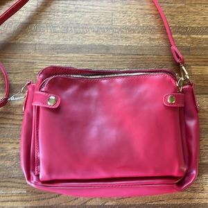 RED VEGAN CROSSBODY PURSE